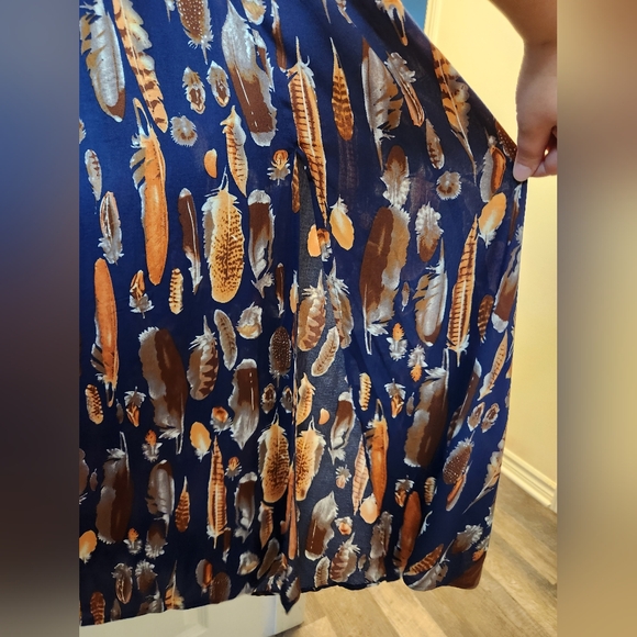 NEW Flowy Feather Dress w Slit Size 18-20 Plus 2X - Picture 4 of 6